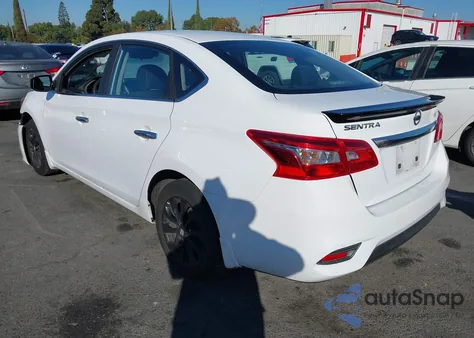2018 Nissan Sentra S z USA, uszkodzony, nr VIN 3N1AB7AP0JY297851